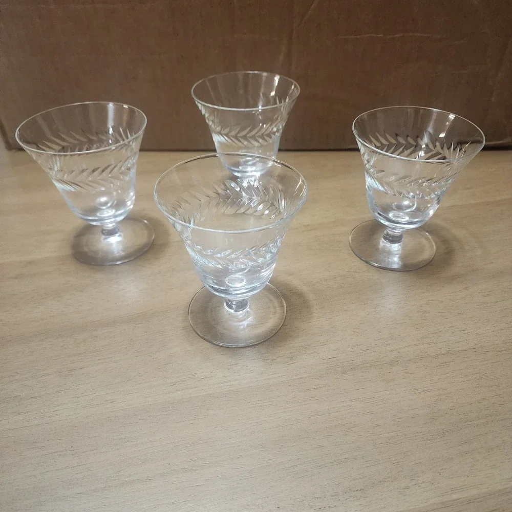 Vintage Crystal Laurel Leaf Parfate Set of 4